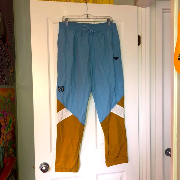 Reebok x Gigi Hadid trackpants - Picture 5 of 5